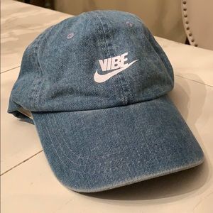 Jean vibe Nike check hat great condition
